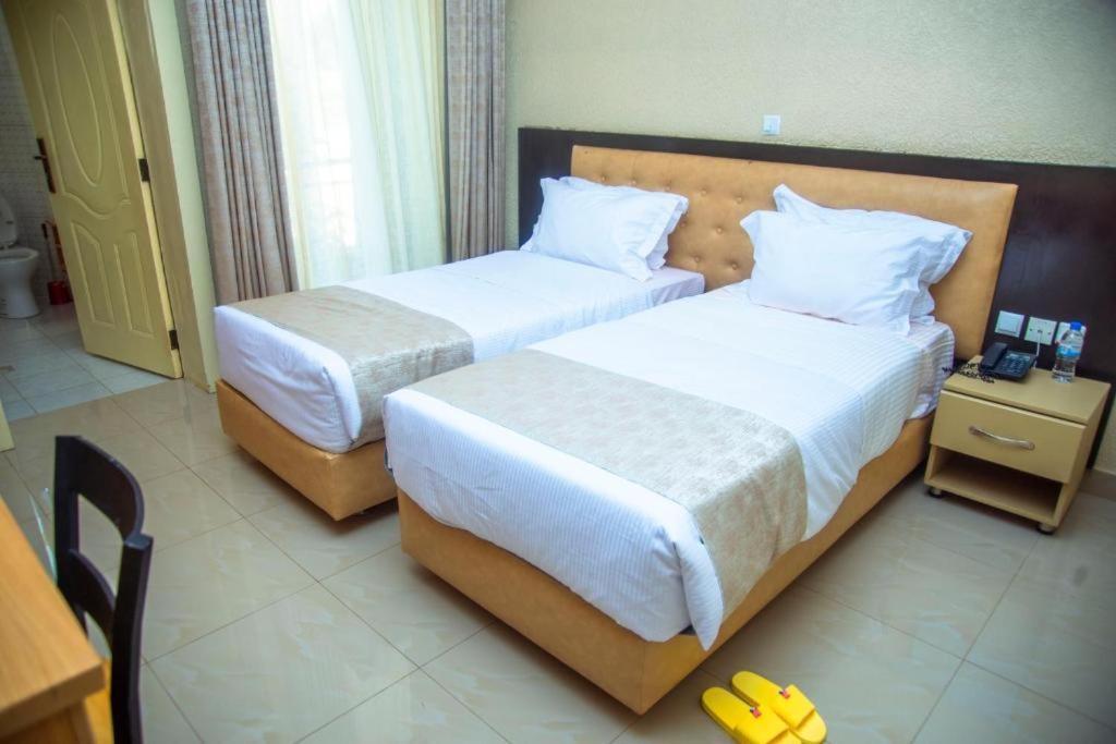 Quality Inn Hotel Kigali Exterior foto